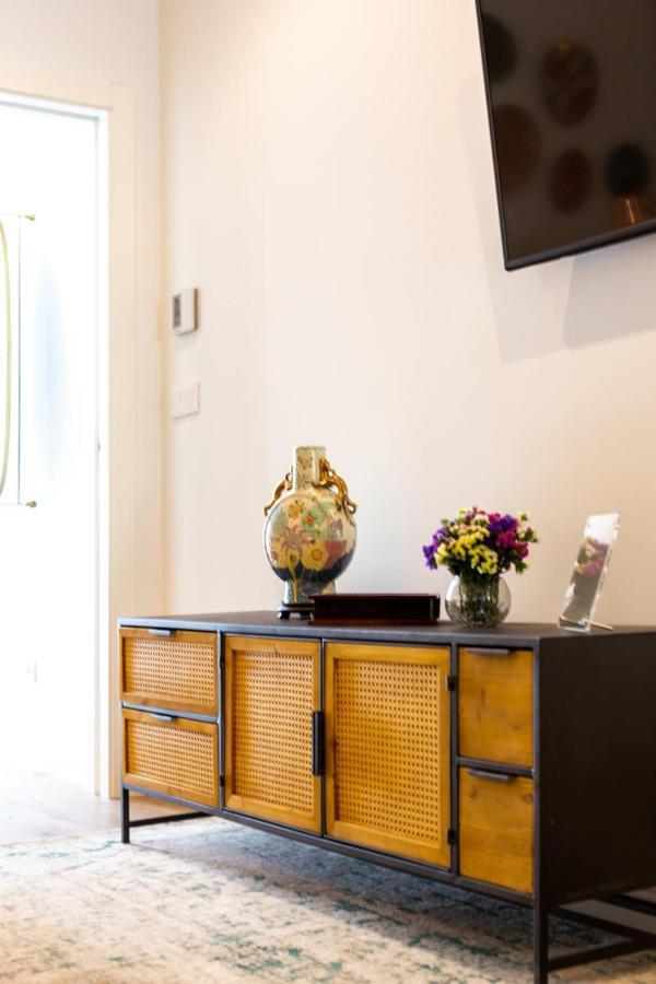Stupendo- Two Rooms, Patio With Refreshing Pond-Center-Air Conditioning-Free Park Lissabon Exterior foto
