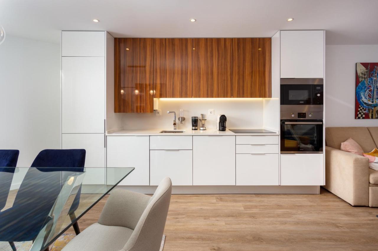 Stupendo- Two Rooms, Patio With Refreshing Pond-Center-Air Conditioning-Free Park Lissabon Exterior foto