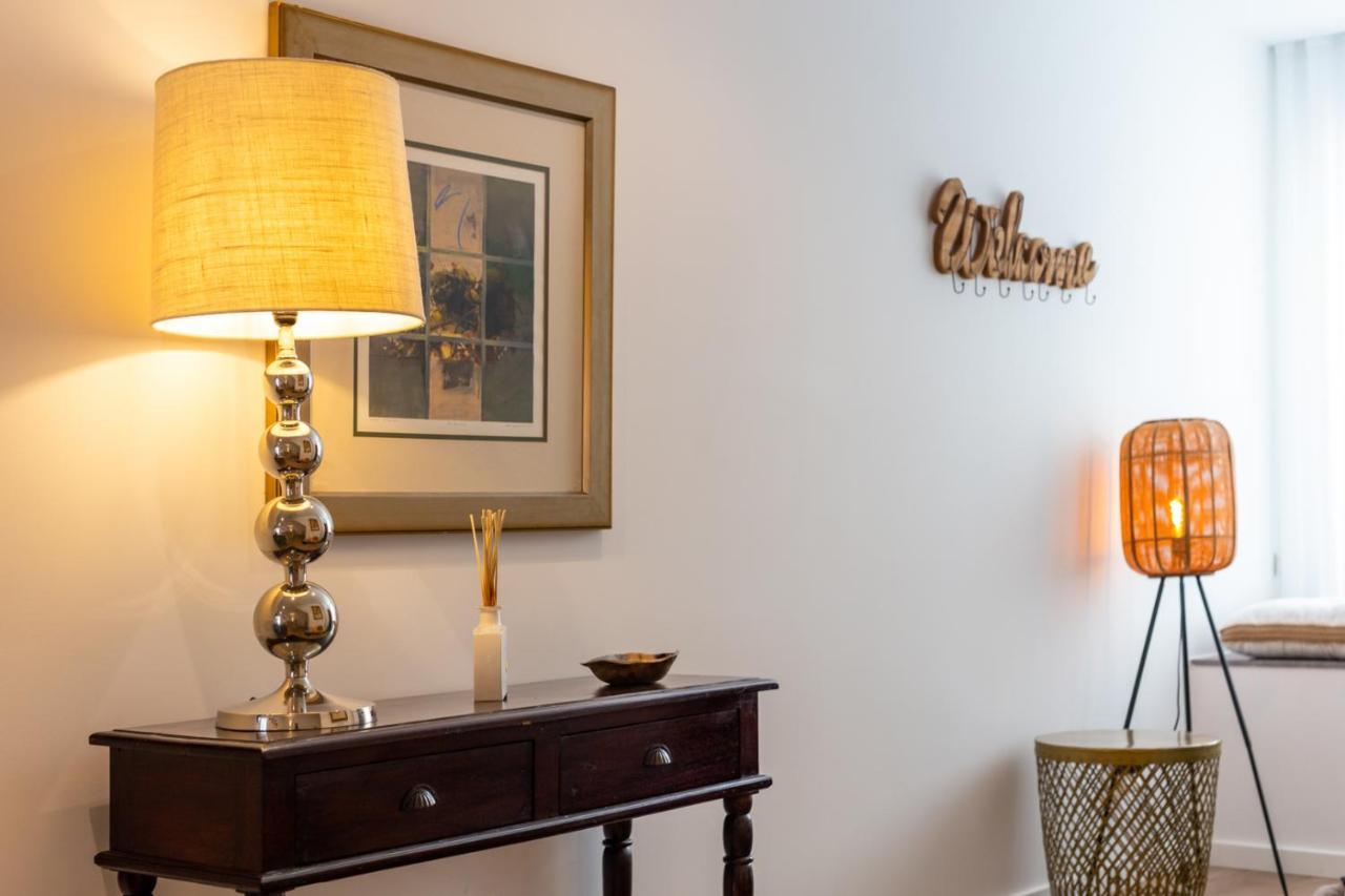 Stupendo- Two Rooms, Patio With Refreshing Pond-Center-Air Conditioning-Free Park Lissabon Exterior foto